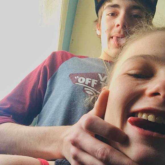 Meet your Posher, Leasha - Picture 1 of 1